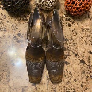 Women shoes size 11 J Renee